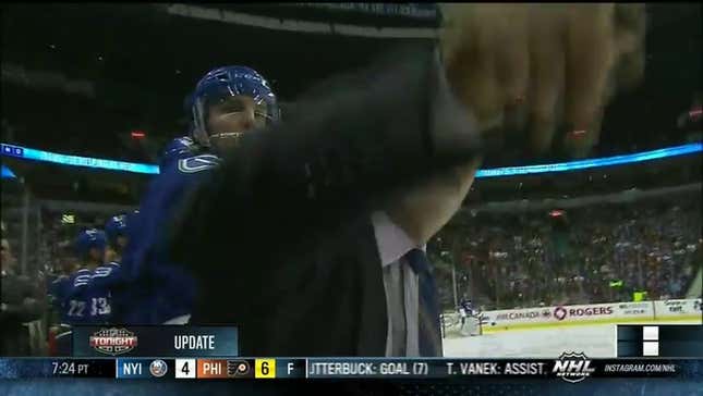 Flames-Canucks Features Line Brawl Two Seconds Into Game