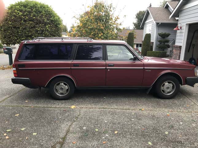 Image for article titled At $3,600, Will This 1985 Volvo 245DL Go The Distance?