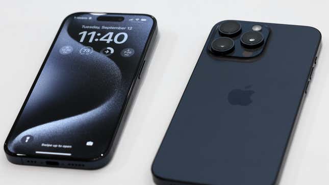 A photo of the iPhone 15 and iPhone 15 Pro Max.