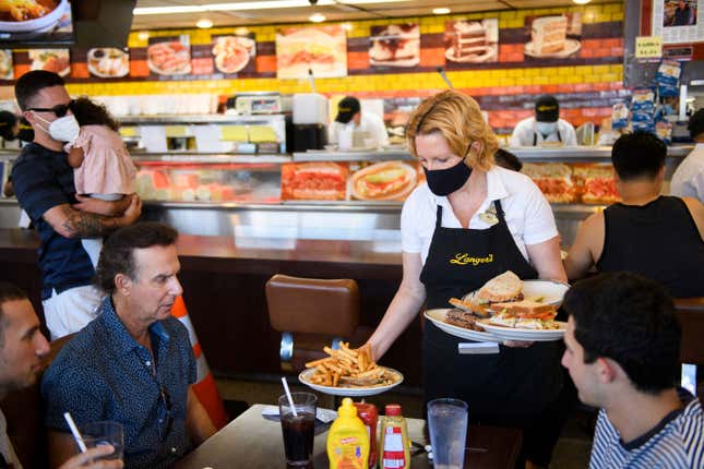 Image for article titled Workers Are Forcing Employers to Pay Them a Living Wage