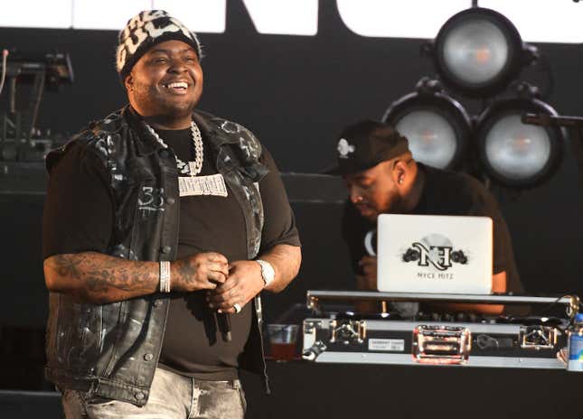 Sean Kingston tritt während der Hot Summer Nights Tour am 9. Juli 2023 im Concord Pavilion in Concord, Kalifornien auf.