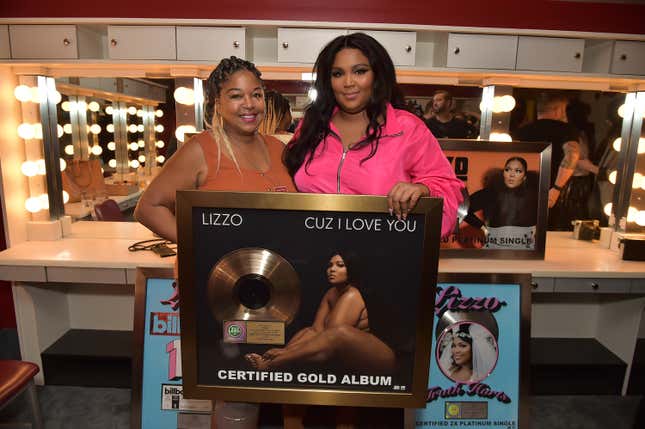 Image for article titled Lizzo Shares &#39;Special&#39; Moment With Her Mother Listening To Her New Song