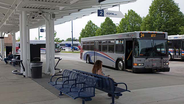 Image for article titled The Dollywood Express Carries More Train Riders Than 10 Different U.S. Cities