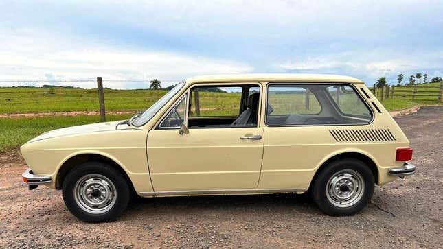 Image for article titled Volkswagen Brasilia, BMW 2002, Dodge Tradesman: The Dopest Cars I Found for Sale Online