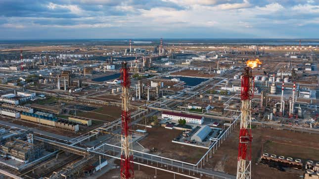 Zdjęcie lotnicze rafinerii ropy naftowej Łukoil w Wołgogradzie w Rosji, która nie znalazła się wśród obiektów zaatakowanych w tym tygodniu.