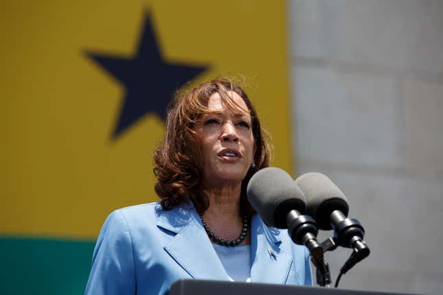 Image for article titled Here Are More Best Moments From VP Kamala Harris&#39; Africa Tour