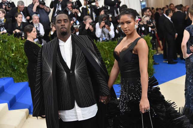 Image de l'article intitulé 24 détails inédits sur la relation tortueuse de Diddy avec Cassie