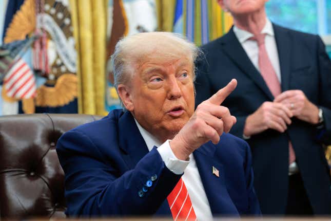 Image for article titled Trump wants Apple to stop building iPhones in India — just as production ramps up