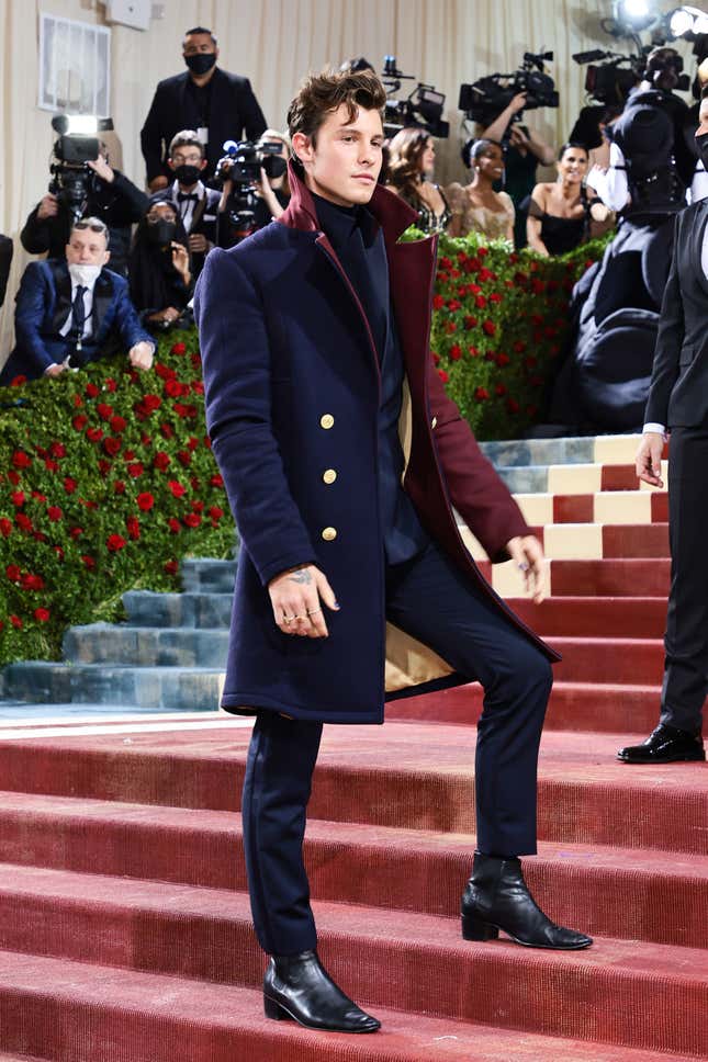Image for article titled Met Gala 2022: All the Looks That Gave Us John Jacob Astor or Just Half-Assed
