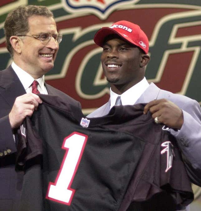 Image for article titled Every No. 1 NFL Draft pick since 2000