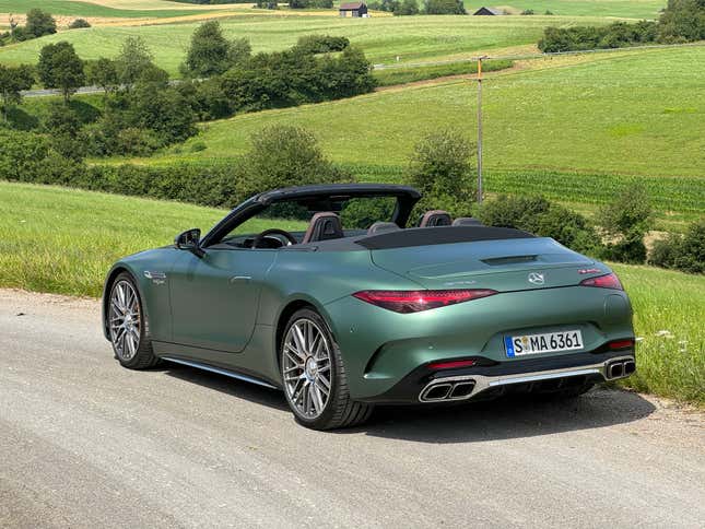 Rear 3/4 view of the Mercedes-AMG SL63 SE Performance in Matte Green