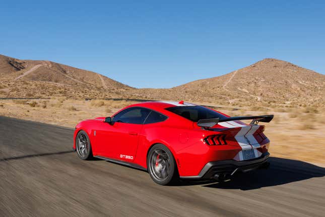 Image for article titled Shelby Mustang GT350 And GT350R Return With Up To 830 Supercharged Horsepower