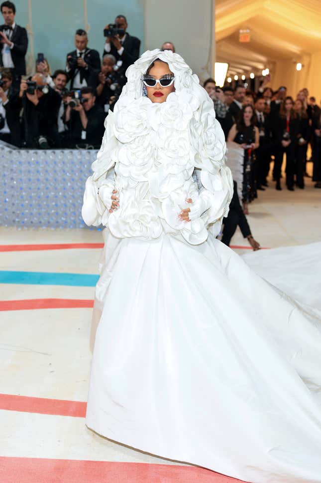 Rihanna attends The 2023 Met Gala Celebrating “Karl Lagerfeld: A Line Of Beauty” at The Metropolitan Museum of Art on May 01, 2023 in New York City.