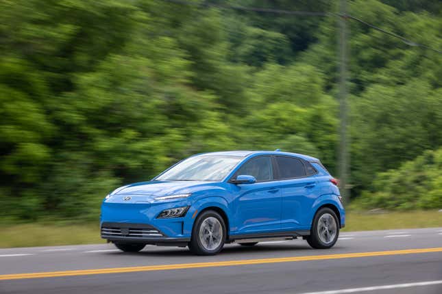 Front 3/4 view of a blue 2022 Hyundai Kona Electric