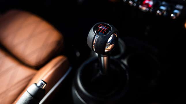 Image for article titled Mini Survey Claims Most Young Adults Want to Learn to Drive a Manual