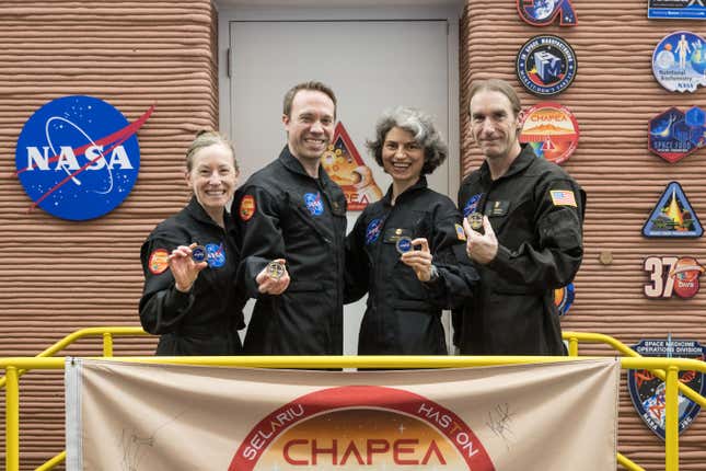 Image for article titled Real Scientists Lived On Fake Mars In A Texas Shed For A Year