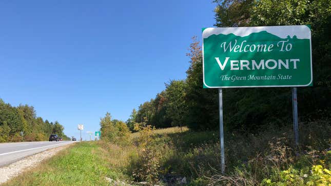 View east at the west end of Vermont State Route 279 (Bennington Bypass), entering Bennington, Bennington County, Vermont from Hoosick, Rensselaer County, New York