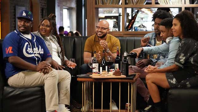 Carl Tart, Nicole Byer, Justin Cunningham, Echo Kellum, Aaron Jennings, Gracie Mercedes in Grand Crew