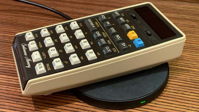 Image for article titled Adding Wireless Charging to a 46-Year-Old Calculator Shows Off Incredible Devotion to a Gadget