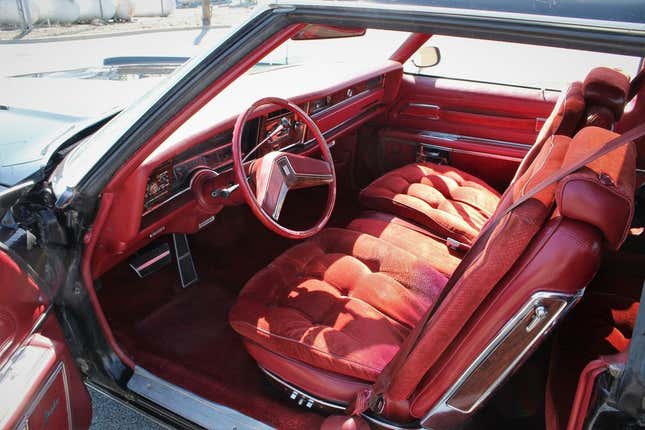 Image for article titled At $9,800, Is This 1978 Olds Toronado XS An Excessively Big Deal?