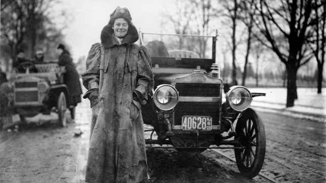 A photo of racing driver Alice Huyler Ramsey 