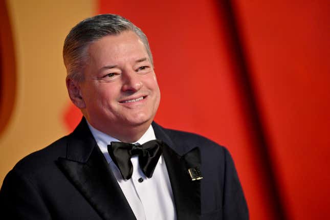 Ted Sarandos asiste a la fiesta de los Oscar 2024 de Vanity Fair organizada por Radhika Jones en el Centro Wallis Annenberg para las Artes Escénicas el 10 de marzo de 2024 en Beverly Hills, California.