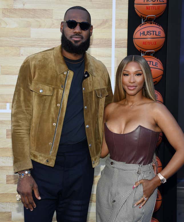 Image for article titled Despite Other Public Splits, Here Are 18 Black Celeb Couples Still Standing Strong [Update]