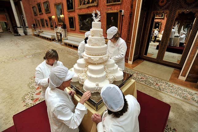 Bild für Artikel mit dem Titel Feiern Sie den Nationalen Kuchentag mit diesen königlichen Hochzeitstorten