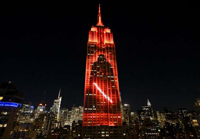 Image for article titled Star Wars and the Empire Took Over the Empire State Building