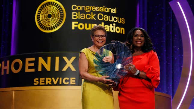 Image for article titled The Best Star-Studded Moments From Congressional Black Caucus&#39; 2023 Phoenix Awards