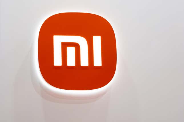 Beleuchtetes Xiaomi-Logo beim MWC 2022