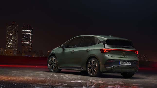 A render of the Cupra Born VZ electric hatchabck. 