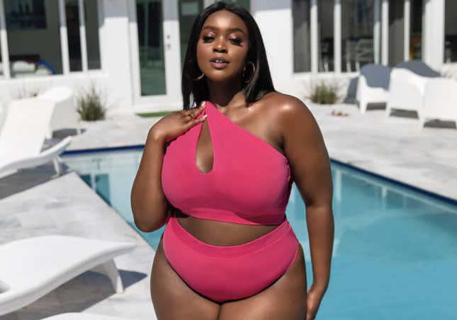 Curvy Photos of African Women In Hot Outfits That Will Make You