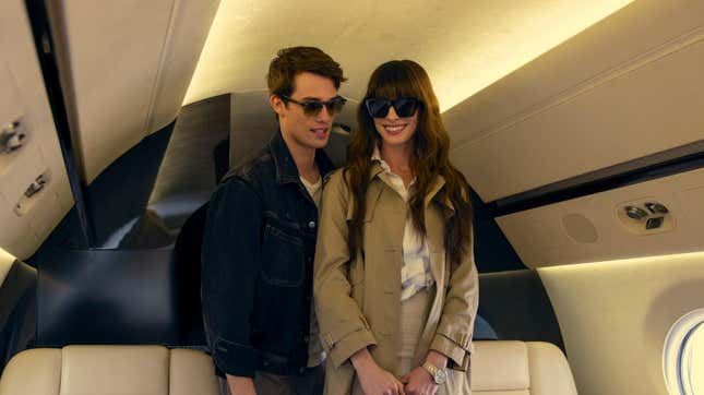Nicholas Galitzine and Anne Hathaway in The Idea Of You