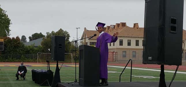 Image for article titled 18-Year-Old Gives Inspiring Speech After Becoming 1st Black Male Valedictorian at California High School