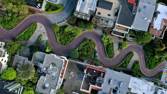 An aerial photo of the iconic "W-shaped" Lombard Street in San Francisco. 