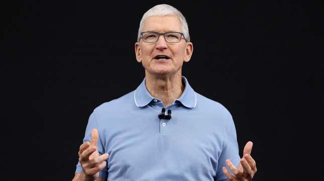 Apple-CEO Tim Cook spricht vor Beginn der Apple Worldwide Developers Conference im Jahr 2023.