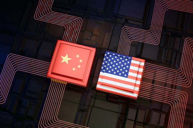 digital generiertes 3D-Bild von zwei Chips, einer mit der chinesischen Flagge und einer mit der US-Flagge auf einer Platine