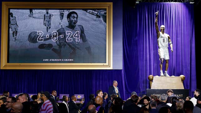 Image for article titled It still doesn't feel like Kobe Bryant is dead