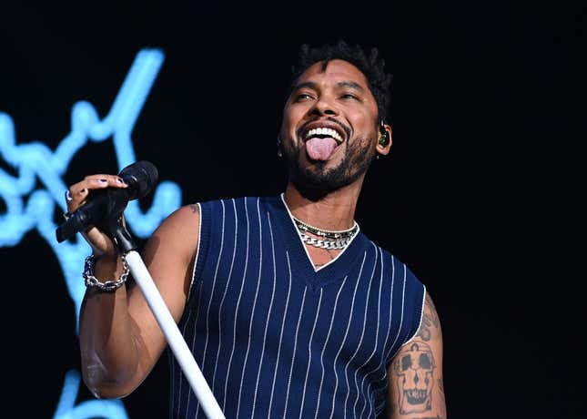 Miguel performs onstage during the R&amp;B Only Fest at Cellairis Amphitheatre at Lakewood on May 28, 2022 in Atlanta, Georgia.