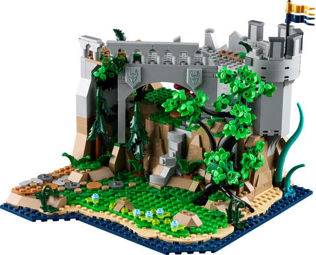 Image for article titled Massive Dungeons &amp; Dragons Lego Set Is Unbelievably Cool