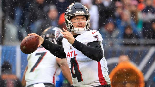 Image for article titled Despite the NFL salary cap rising, these players may be cut