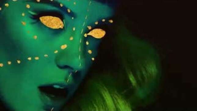 Lily Allen Challenges Every Female Pop Star to World's Lamest Fight