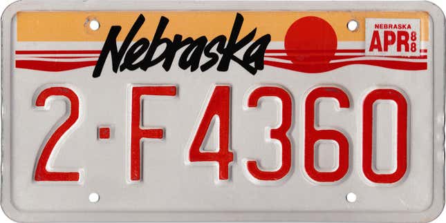 Image for article titled Here&#39;s Proof That America&#39;s Old License Plates Were Way Cooler Than Today&#39;s