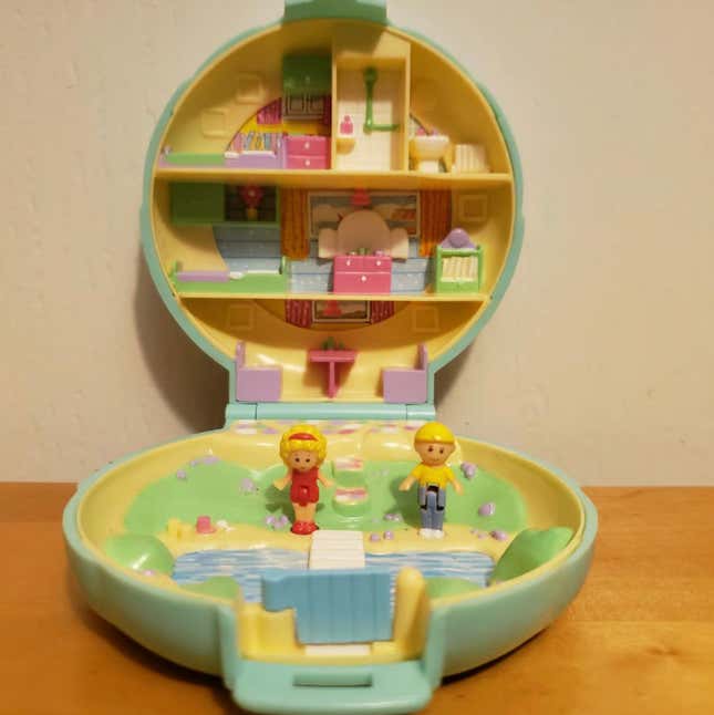 Image for article titled The Childhood Toys We&#39;d Love to Have Back