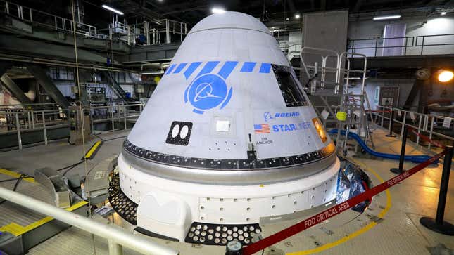 Starliner inside the Vertical Integration Facility.