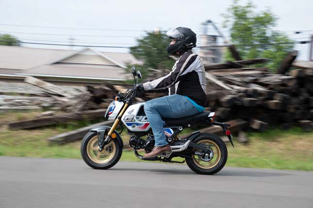 Honda Grom side view