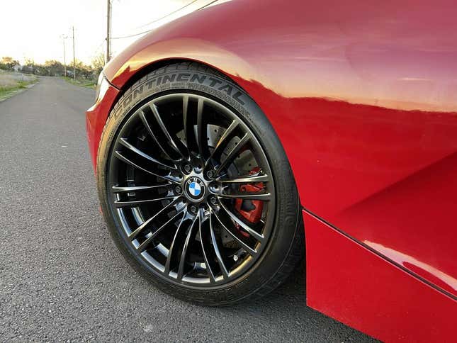Image for article titled At $16,000, Is This 2006 BMW Z4 M Roadster A Screamin’ Deal?