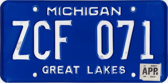 Image for article titled Here&#39;s Proof That America&#39;s Old License Plates Were Way Cooler Than Today&#39;s