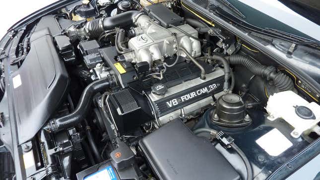 Toyota 1UZ-FE V8 engine